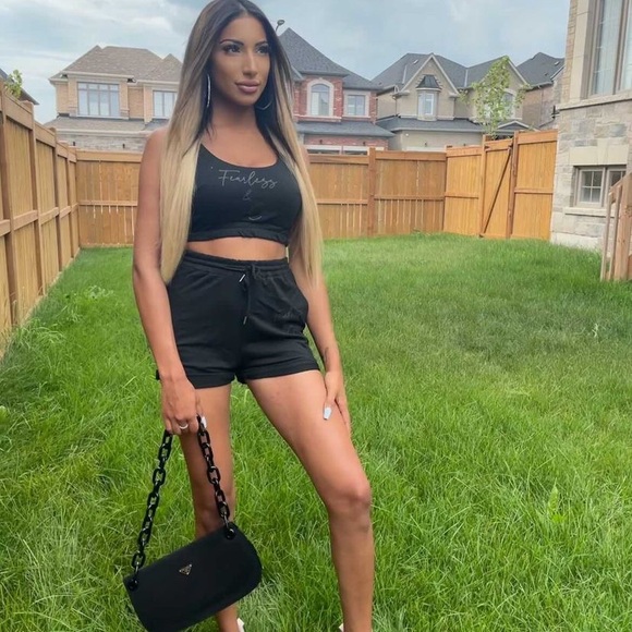 Crop and short set - Picture 5 of 5